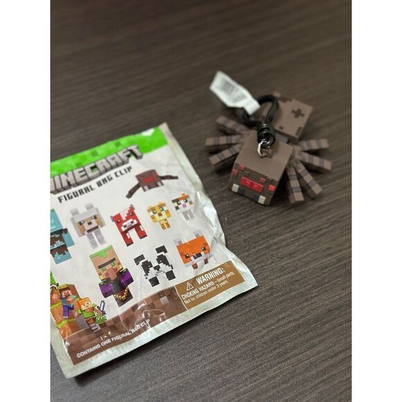 Minecraft Spider Series 2 Figural Keychain - Picture 2 of 3